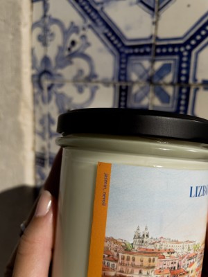 swieczka-zapachowa-lizbona-2.jpg